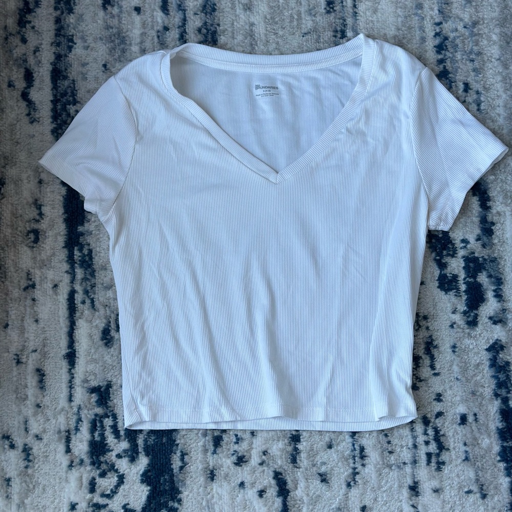 No Boundaries V-Neck Cropped Baby Tee